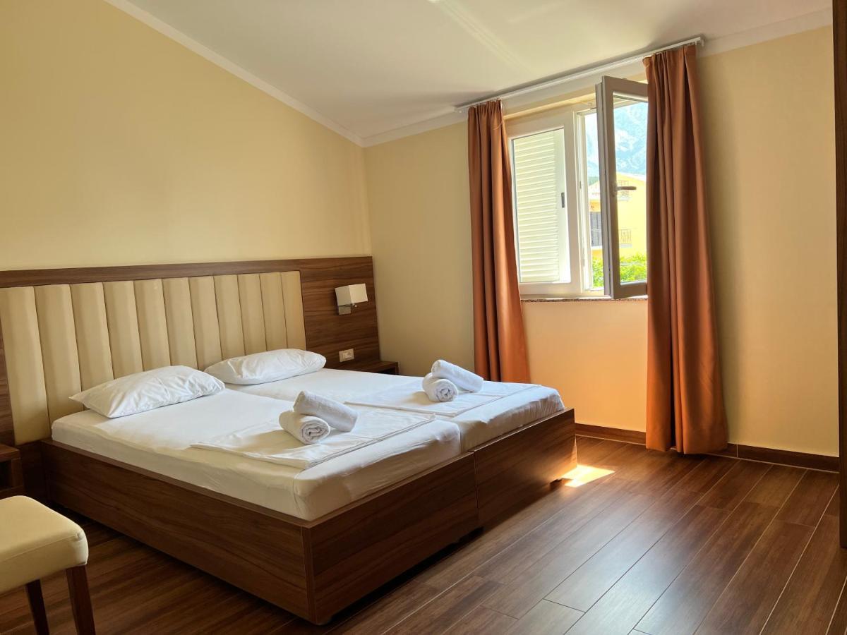 Villa Gradina Baška Voda Buitenkant foto